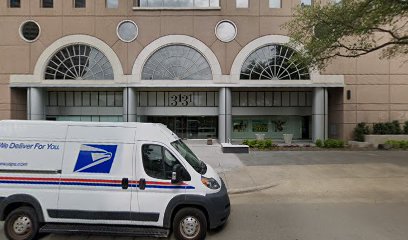 Online Storage Auctions