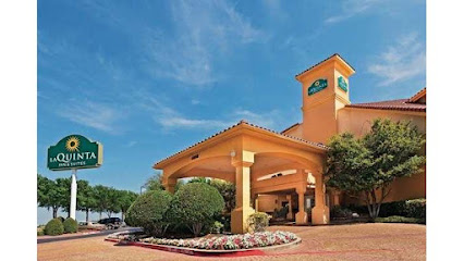 La Quinta Inn & Suites by Wyndham Dallas DFW Airport North